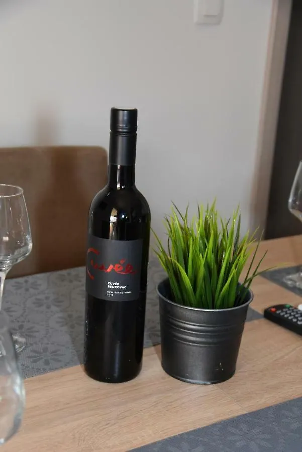 Campeggio Hotel Kamp Tonci Biograd Na Moru